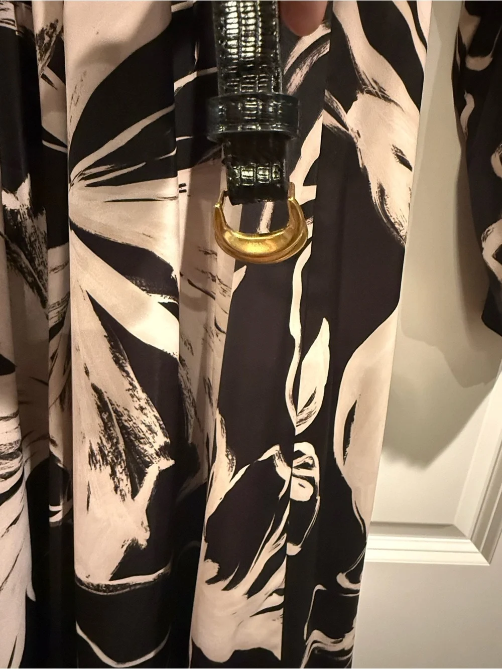 Donna Karan Black and Cream Floral Midi Dress SIZE 14 - Picture 4 of 8